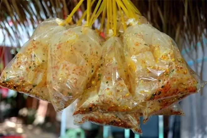 Đặc sản Sài Gòn làm quà tặng: bánh tráng - bảo hiểm pvi 