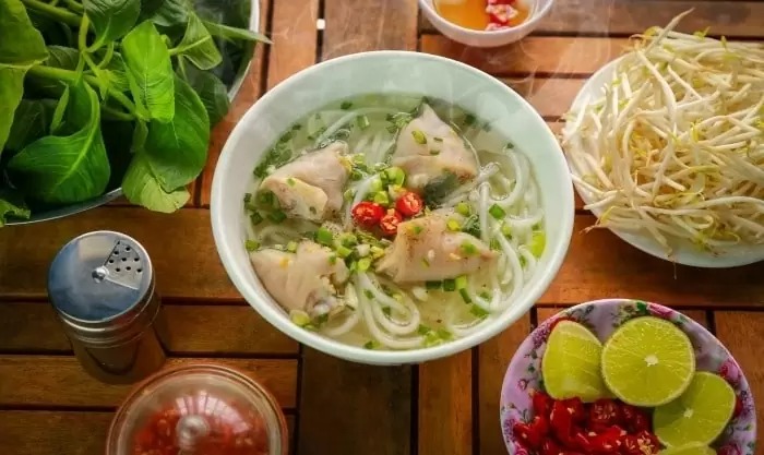 quán ăn ngon Tây Ninh:  Bánh canh Trảng Bàng Năm Dung - bảo hiểm pvi 
