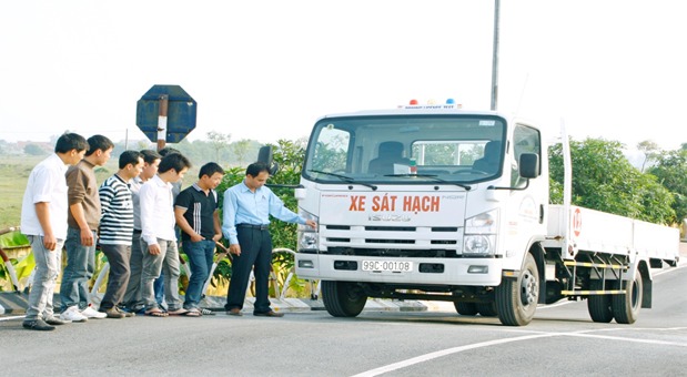 10 điều cần lưu ý khi tham gia kỳ thi sát hạch bằng lái tại Việt Nam